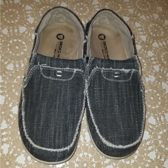 Gecko Man by Walk Hero Slippers, - Picture 1 of 11
